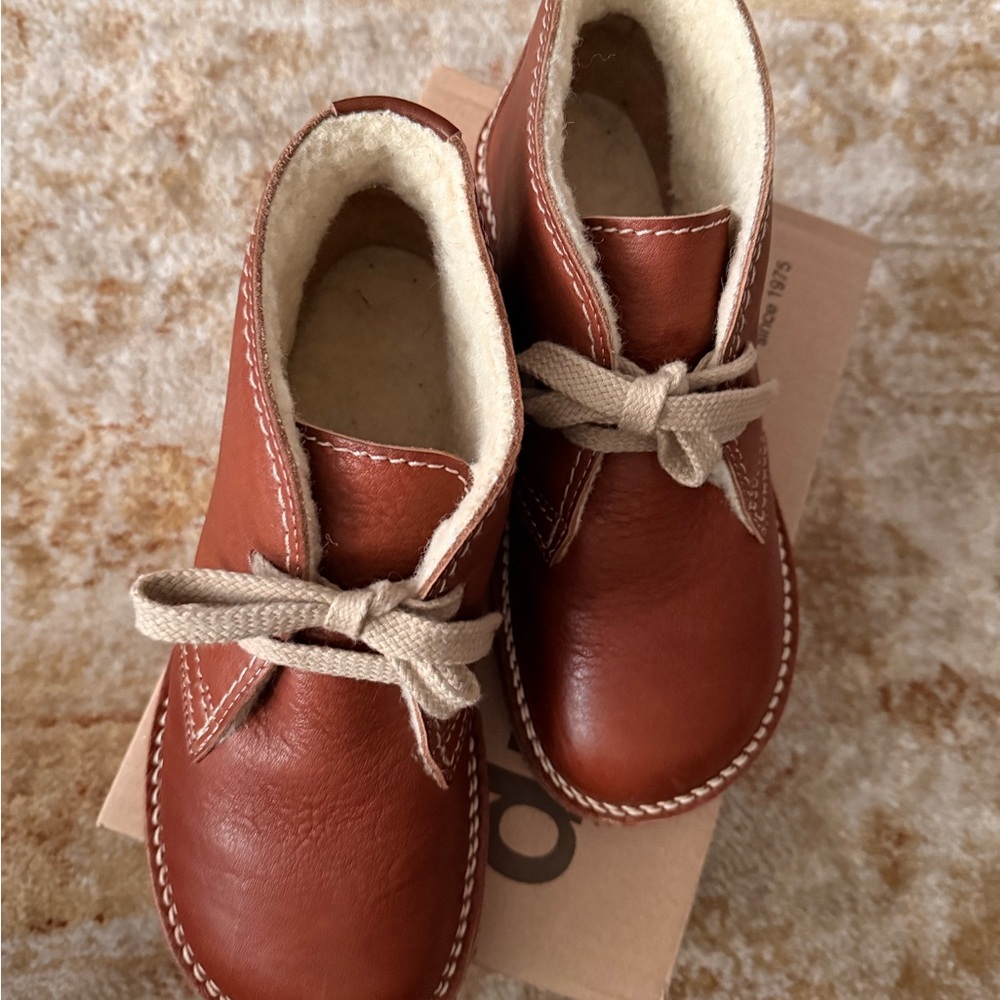 Classic Brown Leather Ankle Boots - Picture 5 of 8